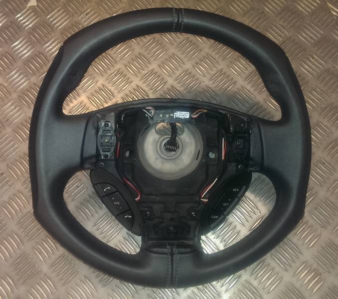 one-77 Steering wheel