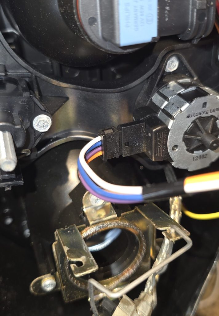 DB9 Headlight levelling motor